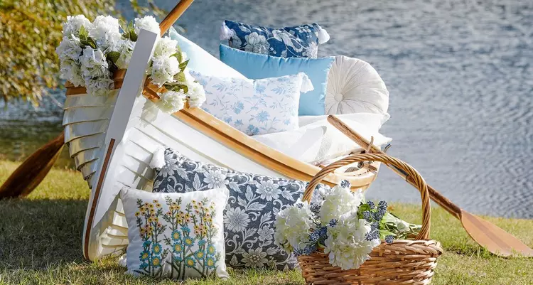 Spring Shop Decor & Pillows